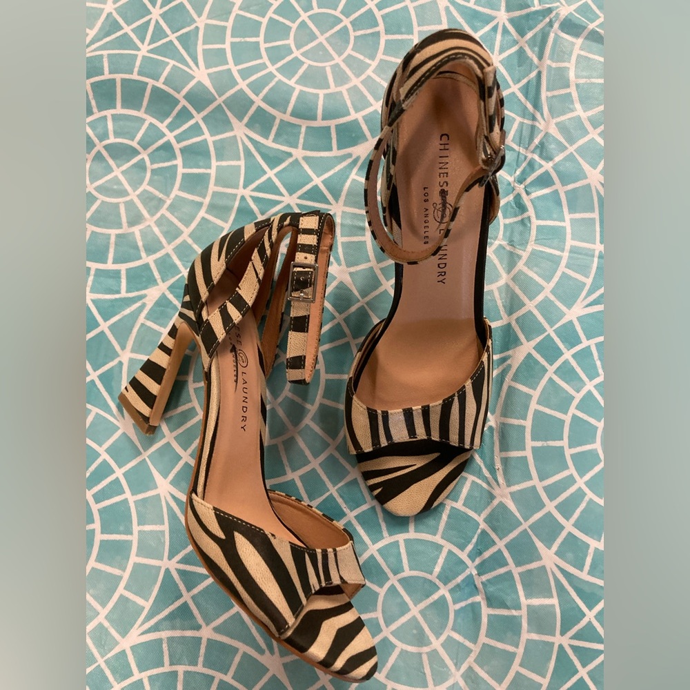 Chinese Laundry “Ryan” heels sold at Neiman Marcus NWOTS Never Worn!